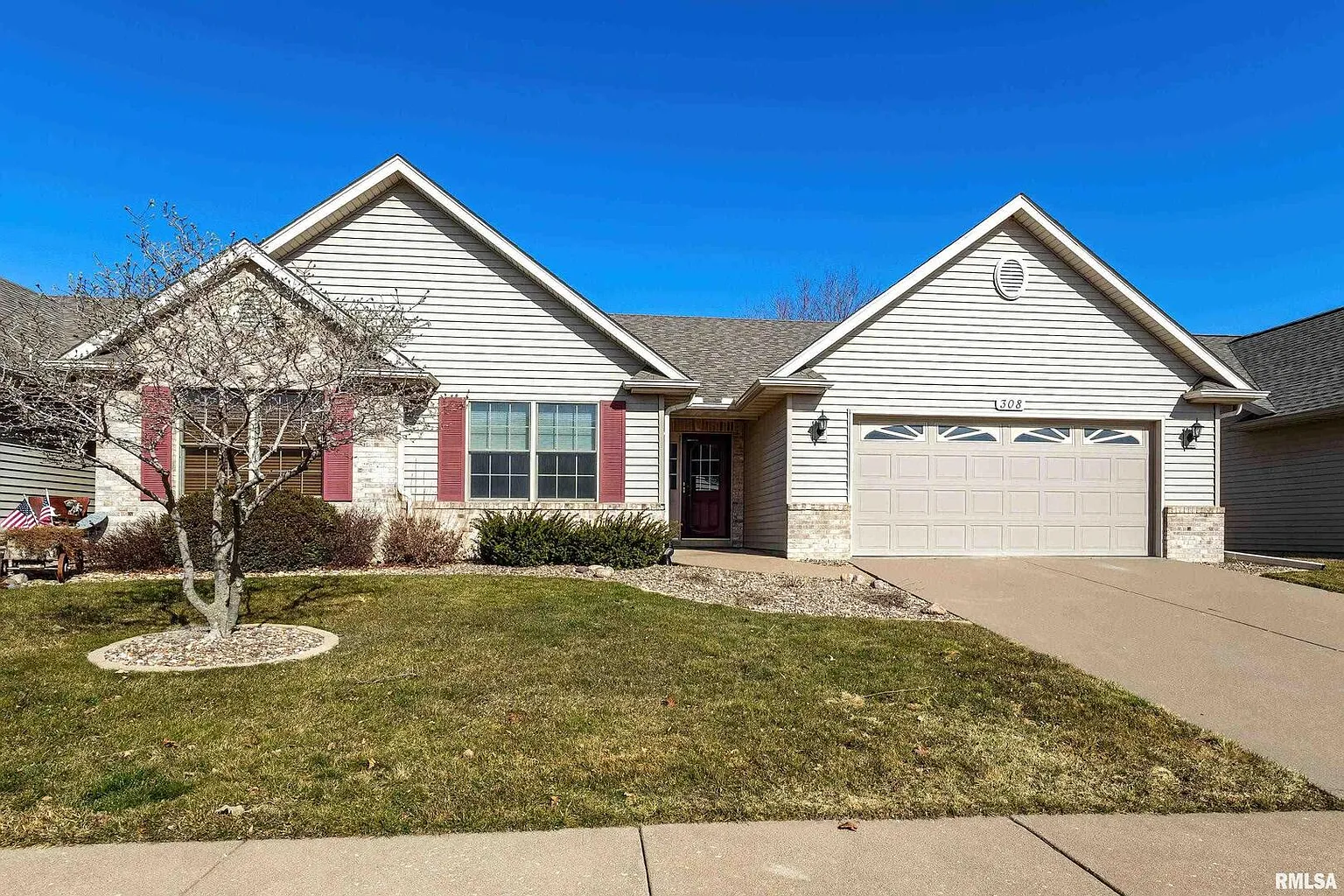 308 Walker Way photo 1