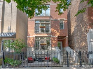 1072 W Polk St #1, Chicago, IL 60607