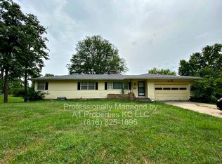 8001 E 54th Ter, Kansas City, MO 64129
