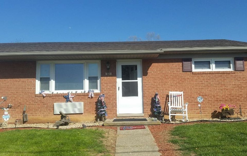 Brick Duplex-Front