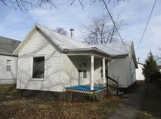 110 N Walnut St, Arcola, IL 61910