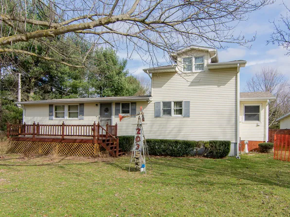 2035 S 15th St, Niles, MI 49120