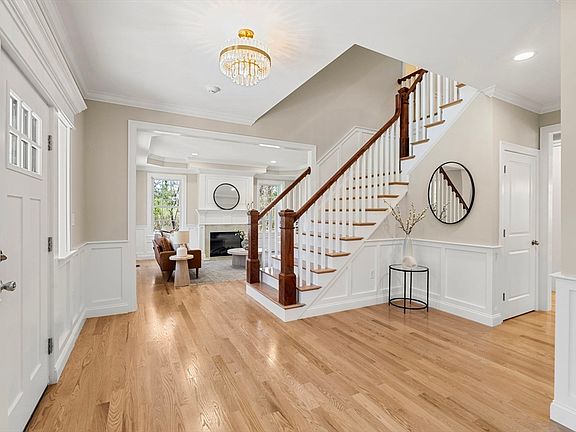 2nd image of 223 Grove St