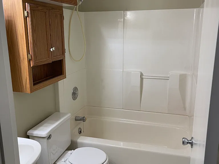 1824 Fairmont Dr — Photo 5