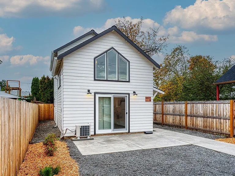 6601 SE 94th Ave #B — Photo 5