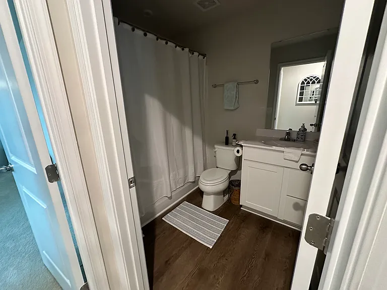 1441 Burgundy Bluff Ln — Photo 12