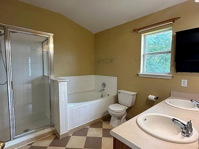9426 Santa Fe Rdg — Photo 8