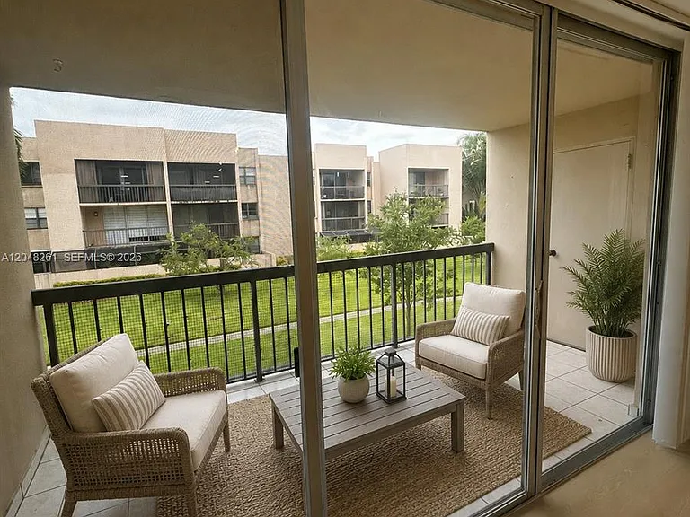 10425 SW 112th Ave #215 — Photo 9