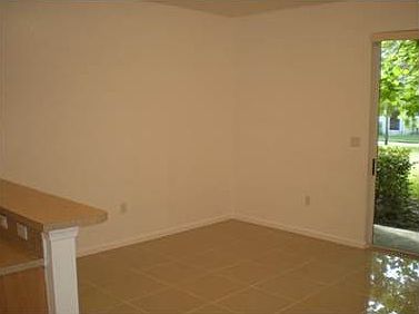 4th image of 21111 NW 14th Pl APT 433