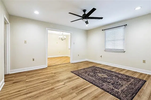 3 bed, 2.0 bath, 1222 sqft, $2,000 — Photo 4