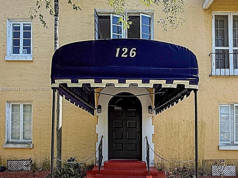 126 Mendoza Ave #2A — Photo 1