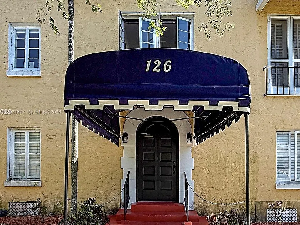 126 Mendoza Ave #2A