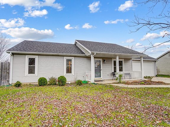 3rd image of 13004 Country Shoal Ln