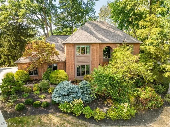 4063 Dunoon Cir, Canton, OH 44718