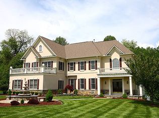 13304 Ivakota Farm Rd, Clifton, VA 20124