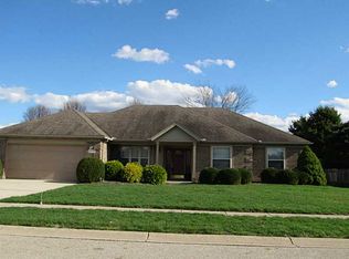 7769 Kings Ridge Cir, Fairborn, OH 45324