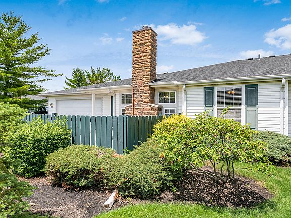 3rd image of 2472 Warm Springs Dr