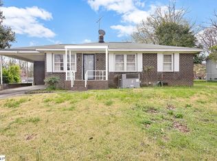 6 Pembroke Ln, Taylors, SC 29687