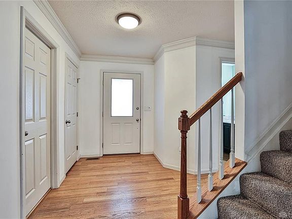 4th image of 274 N Bradford Ct