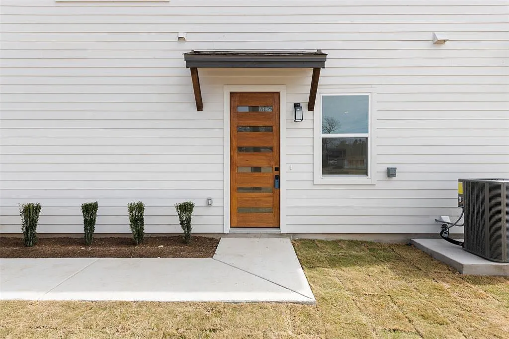 4 bed, 1657 sqft, $2,200 — Photo 4