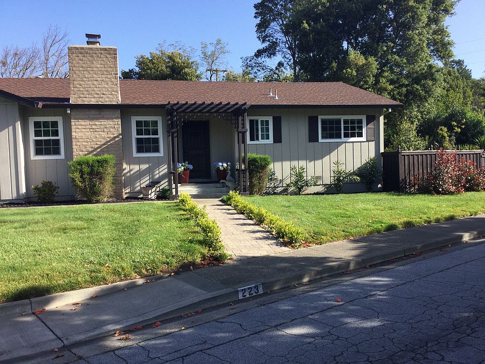 1st image of 223 Temelec Cir