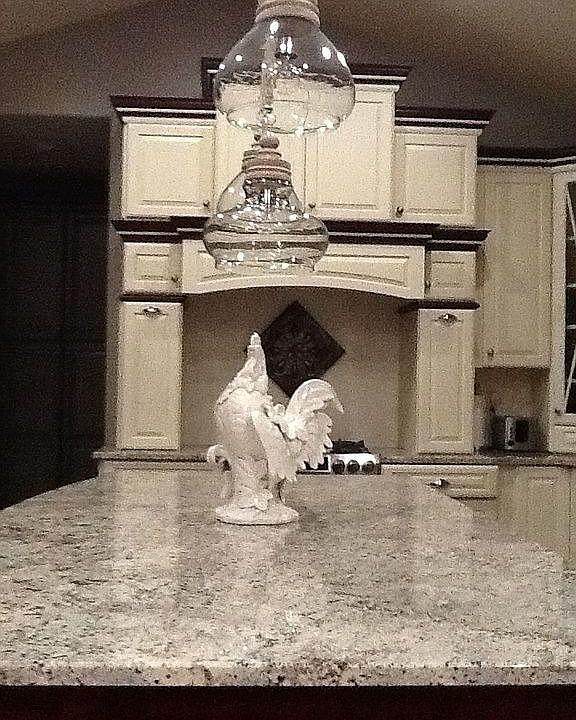 9’ kitchen island
