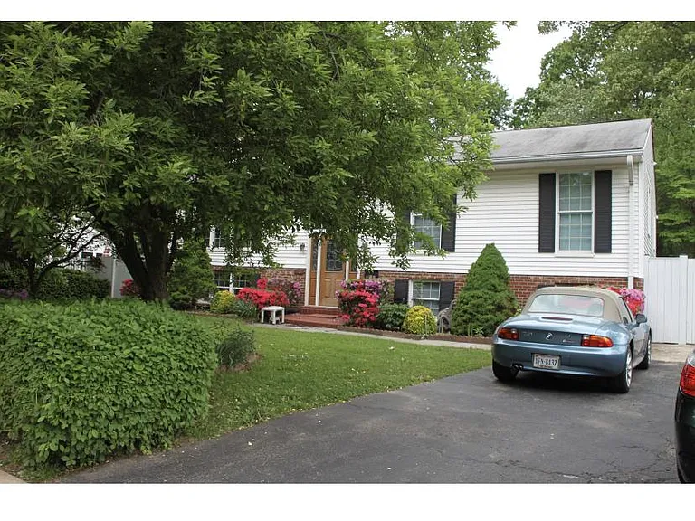 4106 Woodland Dr — Photo 1