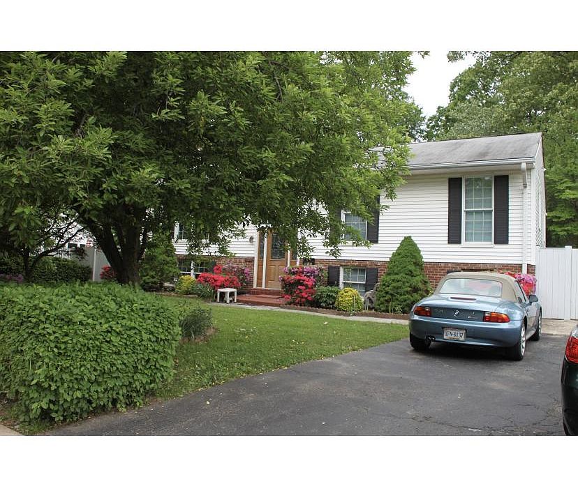 1st image of 4106 Woodland Dr