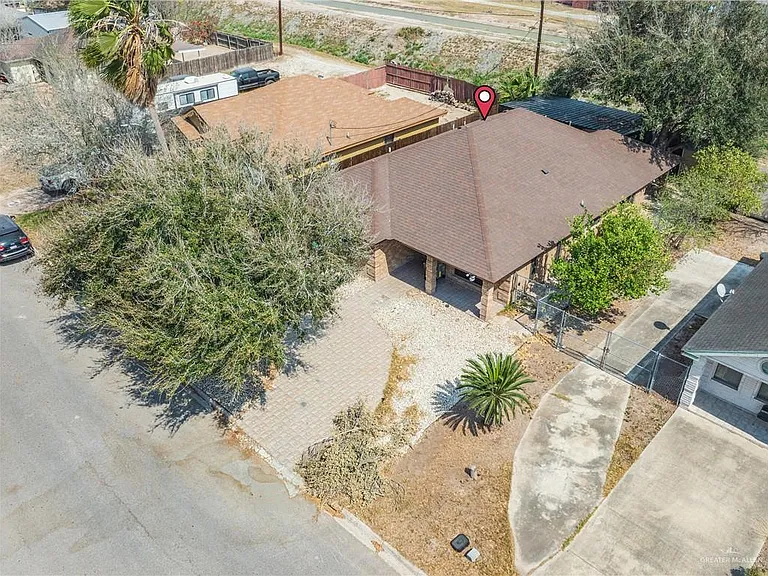 1709 Calle Tulipan — Photo 22