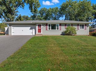 3907 Mica Trl, Eagan, MN 55122