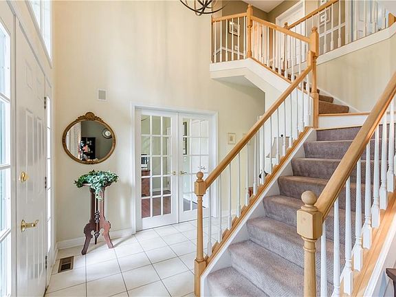 4th image of 559 Dunnbridge Dr