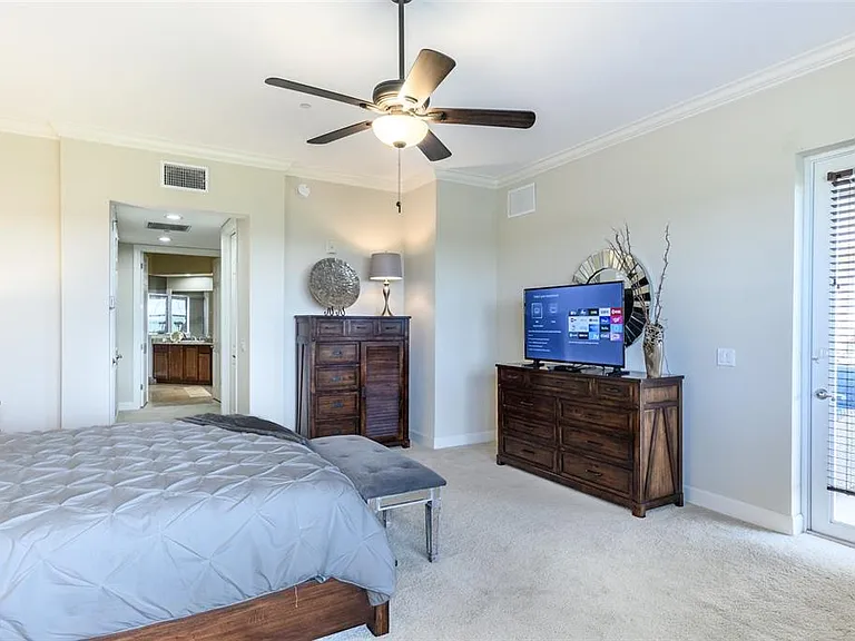 8581 Amberjack Cir #301 — Photo 46