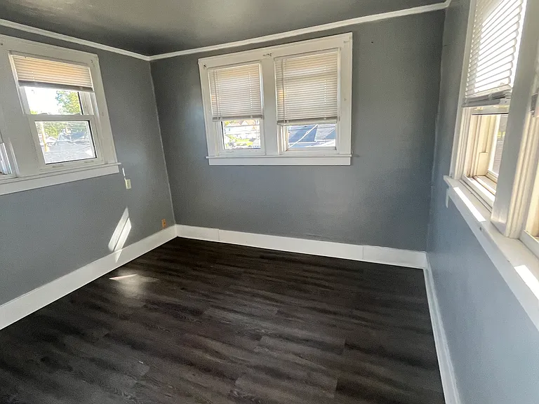 1125 S Anderson St — Photo 7