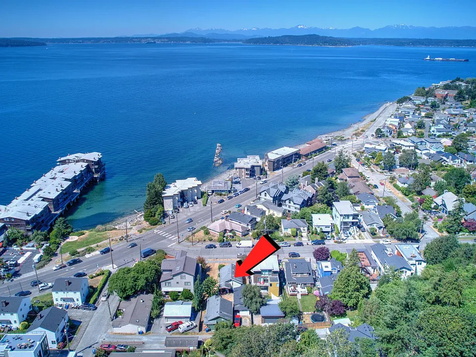 Location to the water!