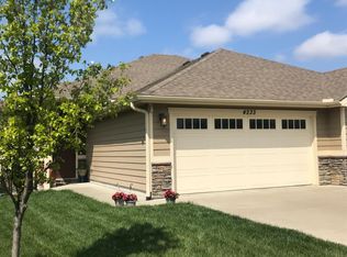 4233 SW Shenandoah Rd, Topeka, KS 66610