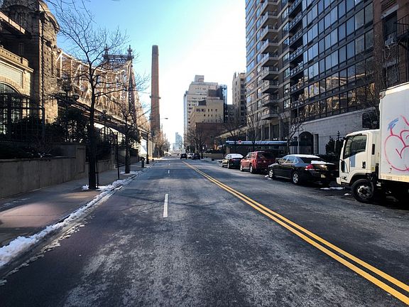 4th image of 1076 1st Ave #2H