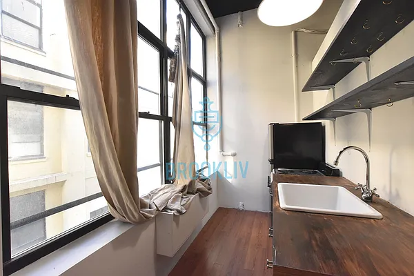 Rented by null | media 12