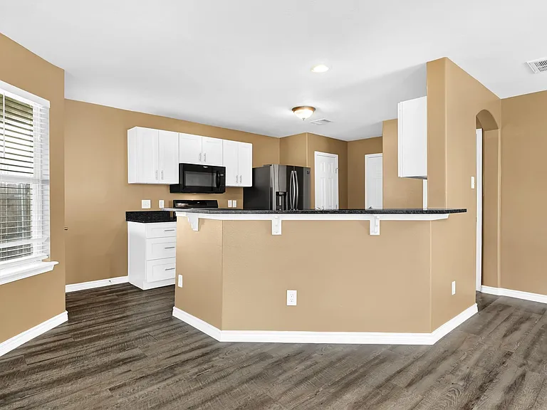 13218 Ambrosa Dr — Photo 9