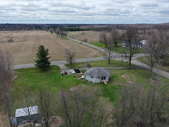 3rd image of 3988 W Barnes Rd