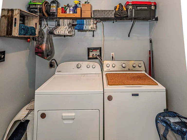 102 Market St — Photo 14