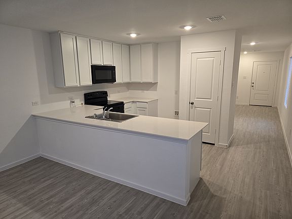5th image of 316 Thresher Ln
