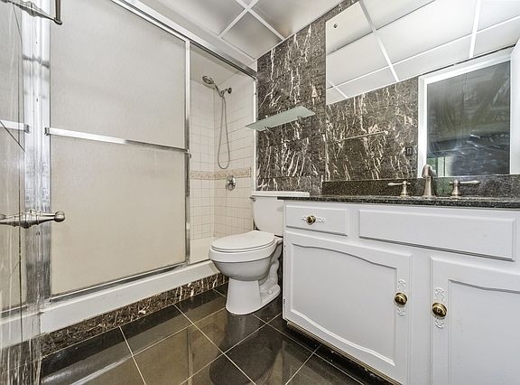 5th image of 475 Plum Creek Dr #1084