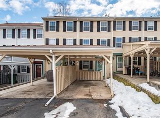 17 Rising Trail Ct #L, Middletown, CT 06457