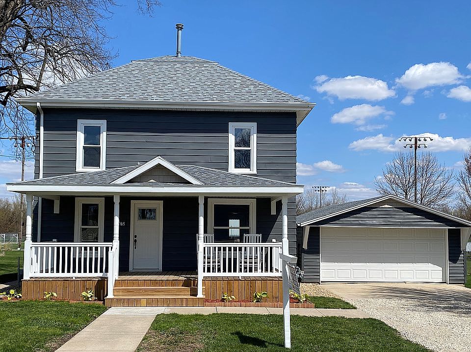 1st image of 708 Beaver St