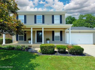 4725 Oak Pointe Dr, Louisville, KY 40245