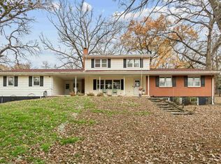 30127 Prier Rd, Dyersville, IA 52040