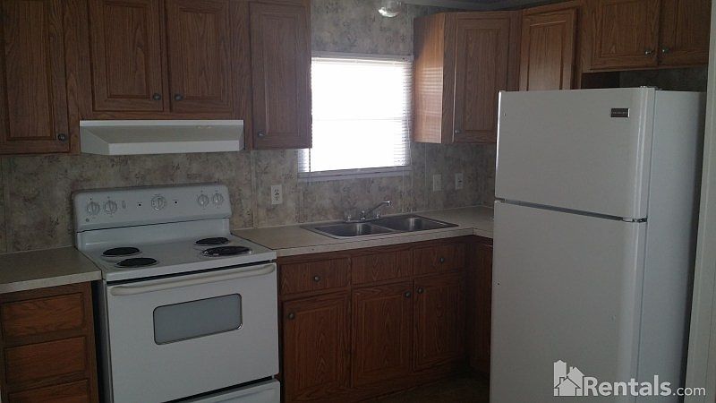 1st image of 371 Sue Ellen Ave