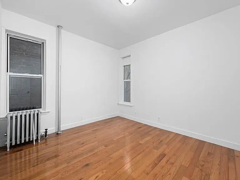 220 E 36th St #B1 — Photo 3