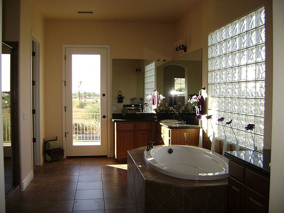 Huge Master Bathroom