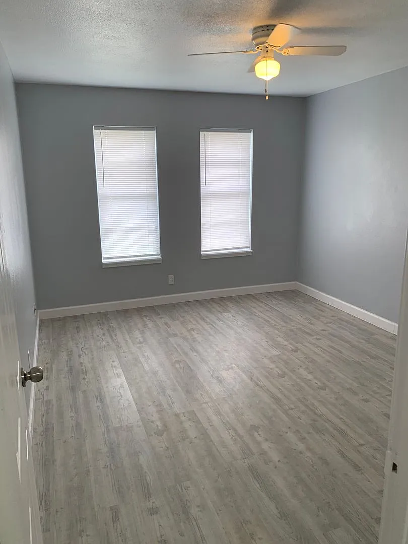Symphony Apartments — Photo 4